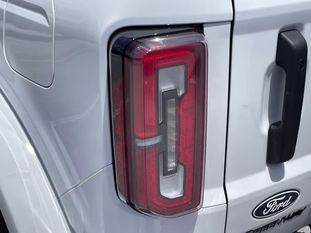 2026 Oxford White Ford Bronco Outer Banks 4X4 Convertible