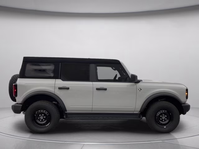 2026 Avalanche Gray Ford Bronco Outer Banks 4X4 Convertible