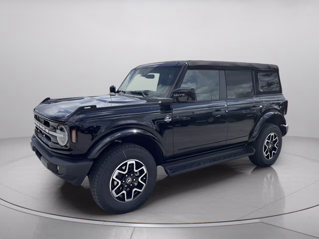 2026 Shadow Black Ford Bronco Outer Banks 4X4 Convertible