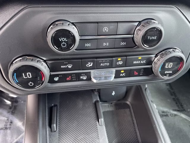 2026 Shadow Black Ford Bronco Outer Banks 4X4 Convertible