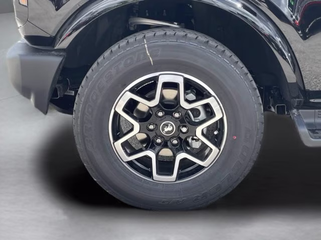 2026 Shadow Black Ford Bronco Outer Banks 4X4 Convertible