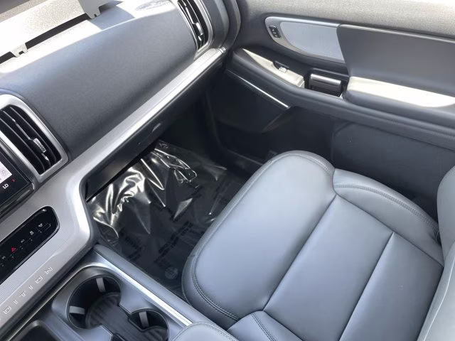 2026 Space Silver Metallic Ford Expedition Max Active RWD SUV