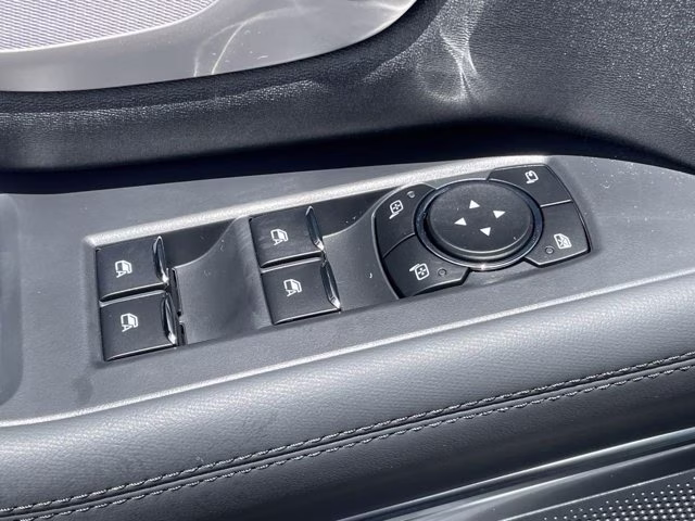 2026 Space Silver Metallic Ford Expedition Max Active RWD SUV