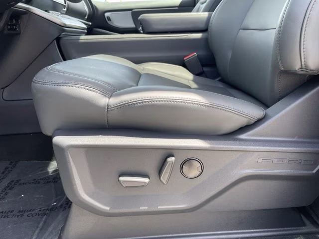 2026 Space Silver Metallic Ford Expedition Max Active RWD SUV