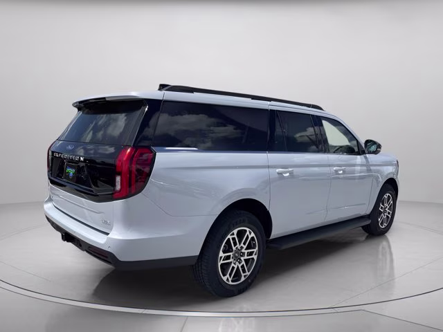 2026 Space Silver Metallic Ford Expedition Max Active RWD SUV