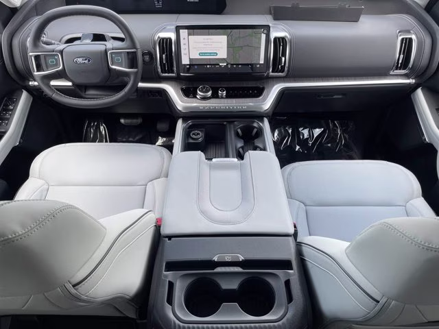 2026 Glacier Gray Metallic Tri-Coat Ford Expedition Max Platinum 4X4 SUV