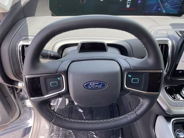 2026 Glacier Gray Metallic Tri-Coat Ford Expedition Max Platinum 4X4 SUV