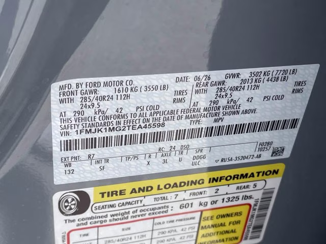 2026 Glacier Gray Metallic Tri-Coat Ford Expedition Max Platinum 4X4 SUV