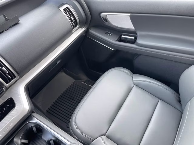 2026 Star White Metallic Tri-Coat Ford Expedition Active RWD SUV