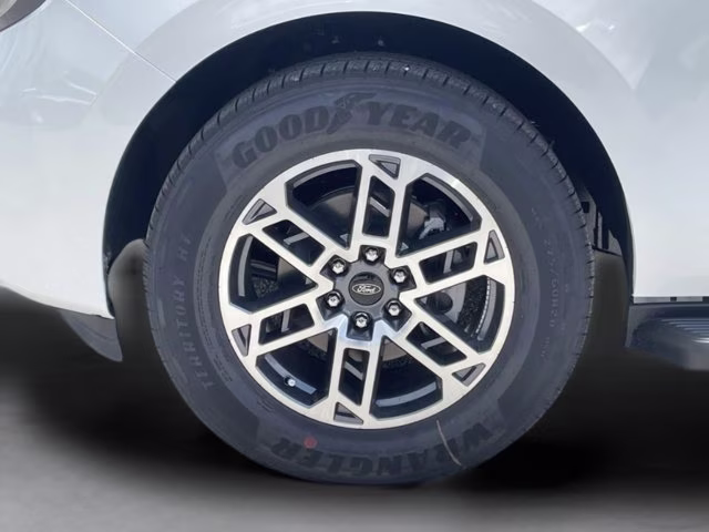 2026 Star White Metallic Tri-Coat Ford Expedition Active RWD SUV
