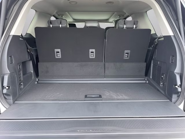 2026 Star White Metallic Tri-Coat Ford Expedition Active RWD SUV