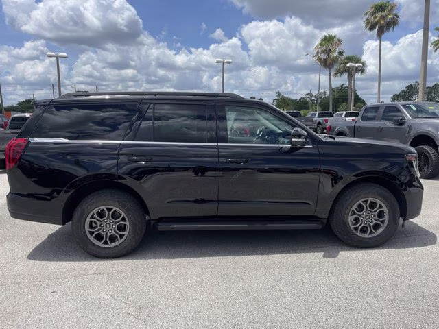 2026 Agate Black Metallic Ford Expedition Active RWD SUV