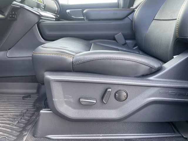 2026 Agate Black Metallic Ford Expedition Tremor 4X4 SUV