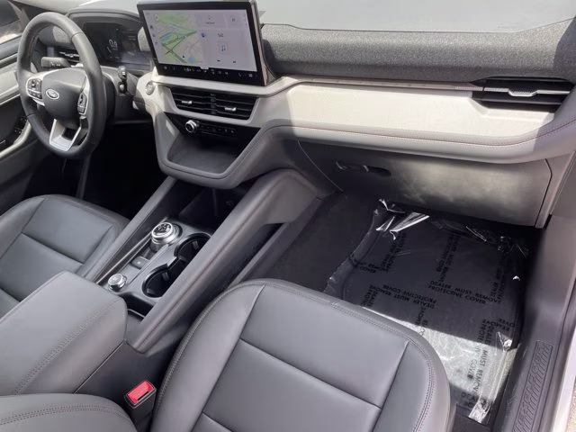 2026 Space White Metallic Ford Explorer Active RWD SUV