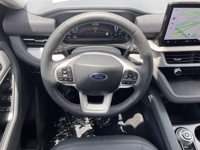 2026 Space White Metallic Ford Explorer Active RWD SUV
