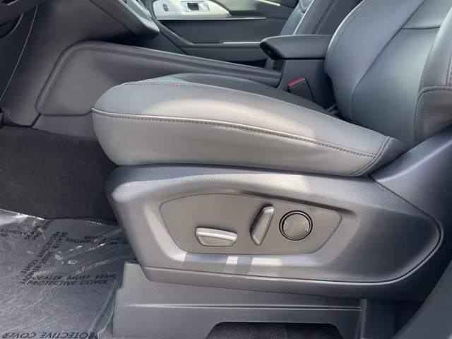 2026 Space White Metallic Ford Explorer Active w/200A Pkg RWD SUV