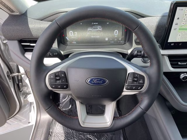 2026 Space White Metallic Ford Explorer Active w/200A Pkg RWD SUV