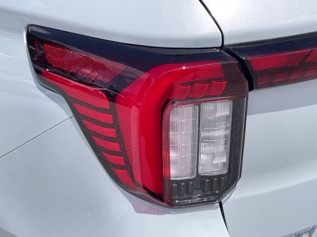 2026 Space White Metallic Ford Explorer Active w/200A Pkg RWD SUV