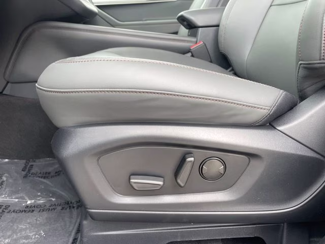 2026 Space White Metallic Ford Explorer Active RWD SUV