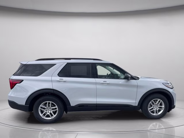 2026 Space White Metallic Ford Explorer Active RWD SUV