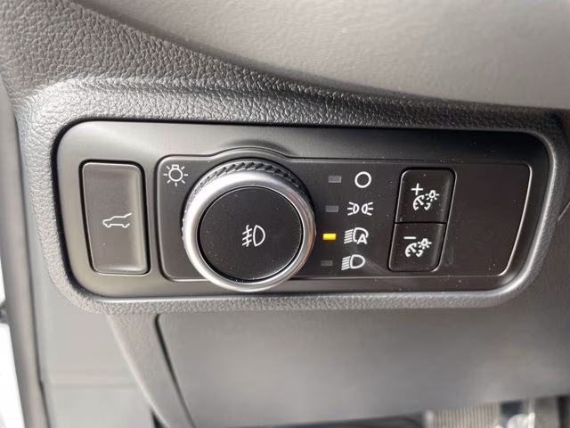 2026 Space White Metallic Ford Explorer Active RWD SUV