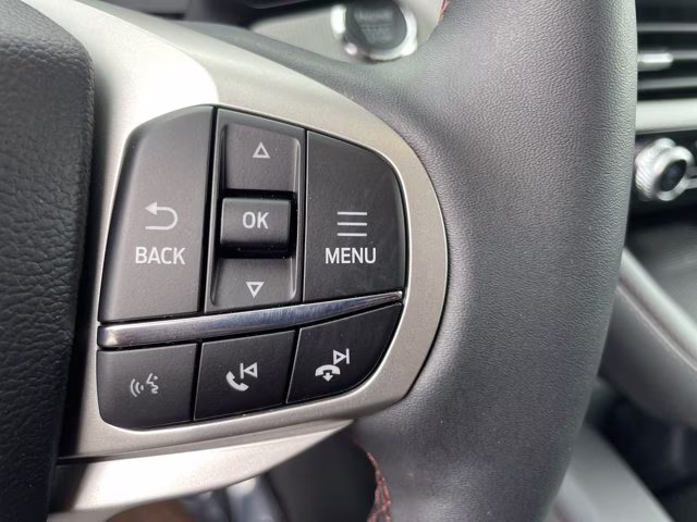 2026 Space White Metallic Ford Explorer Active RWD SUV