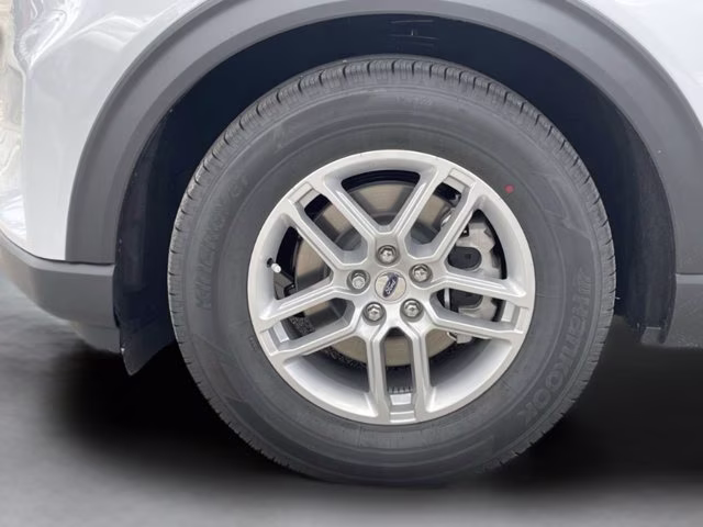 2026 Space White Metallic Ford Explorer Active RWD SUV