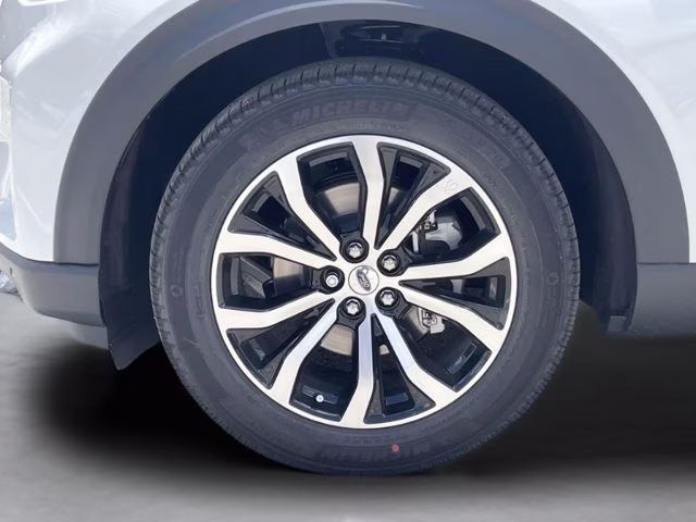 2026 Star White Metallic Tri-Coat Ford Explorer ST-Line RWD SUV