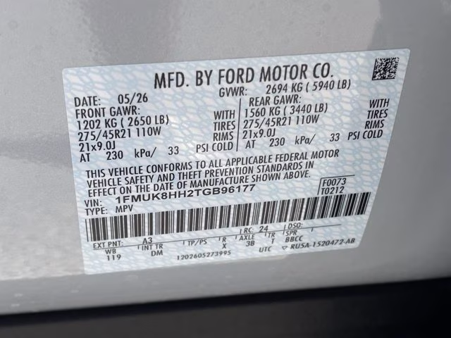2026 Space White Metallic Ford Explorer Platinum 4X4 SUV