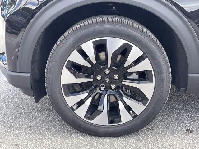 2026 Agate Black Metallic Ford Explorer Platinum 4X4 SUV
