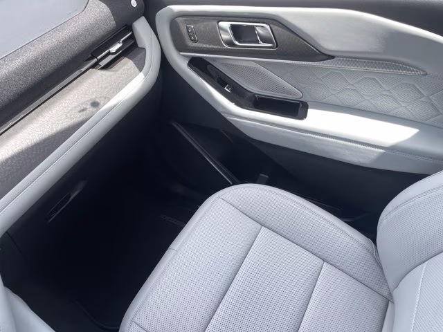 2026 Rapid Red Metallic Tinted Clearcoat Ford Explorer Platinum 4X4 SUV