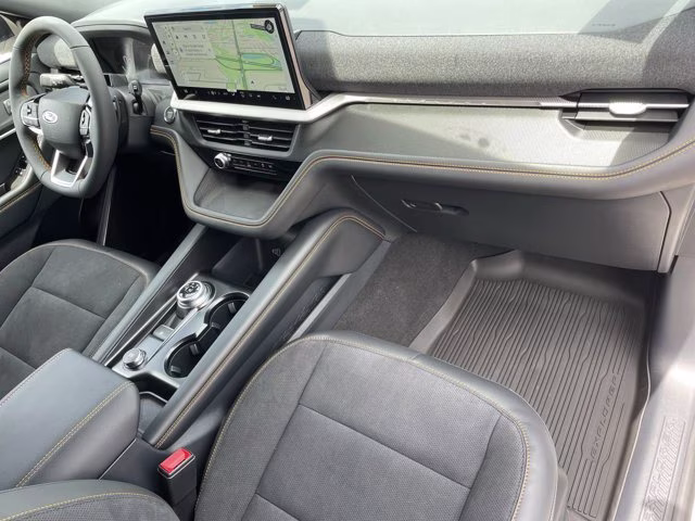 2026 Star White Metallic Tri-Coat Ford Explorer Tremor 4X4 SUV