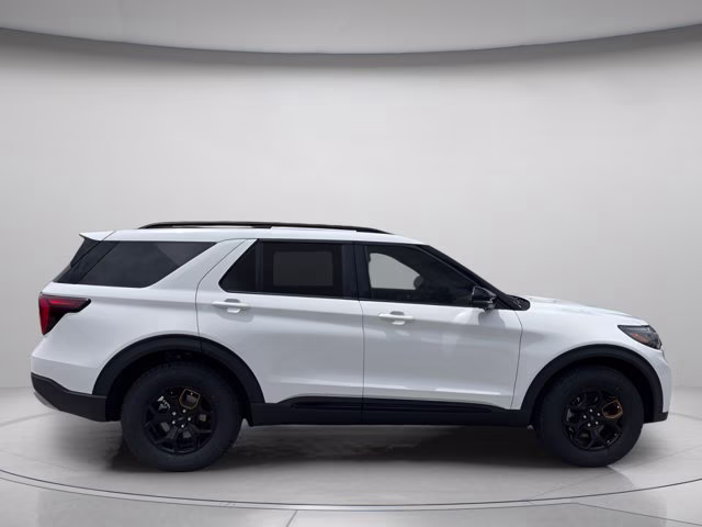 2026 Star White Metallic Tri-Coat Ford Explorer Tremor 4X4 SUV