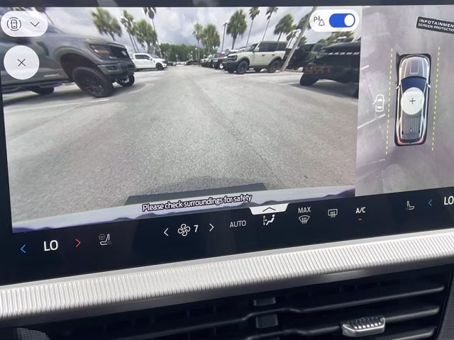 2026 Star White Metallic Tri-Coat Ford Explorer Tremor 4X4 SUV