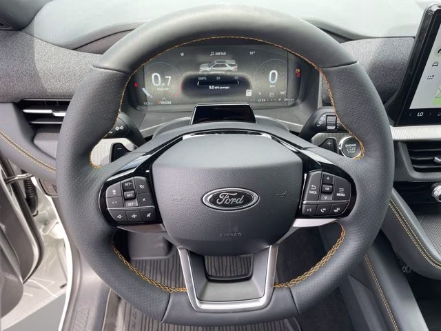 2026 Star White Metallic Tri-Coat Ford Explorer Tremor 4X4 SUV
