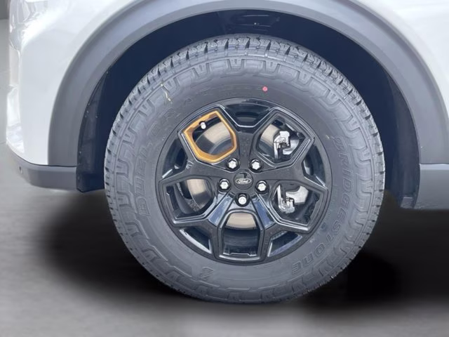 2026 Star White Metallic Tri-Coat Ford Explorer Tremor 4X4 SUV