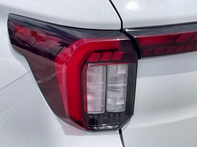 2026 Star White Metallic Tri-Coat Ford Explorer Tremor 4X4 SUV
