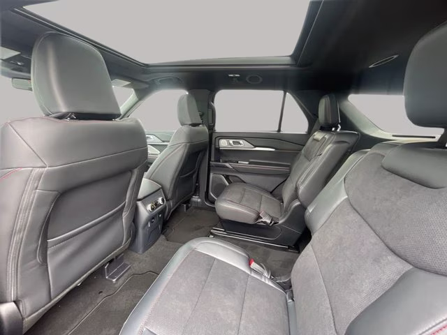 2026 Rapid Red Metallic Tinted Clearcoat Ford Explorer ST RWD SUV