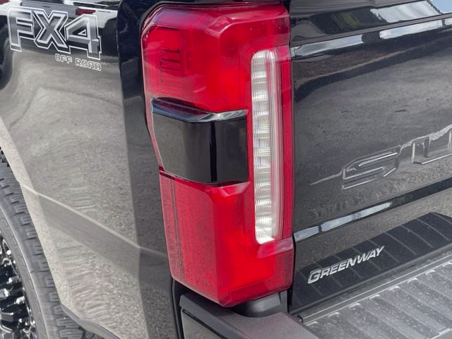 2026 Agate Black Metallic Ford Super Duty F-250 SRW LARIAT 4X4 Truck