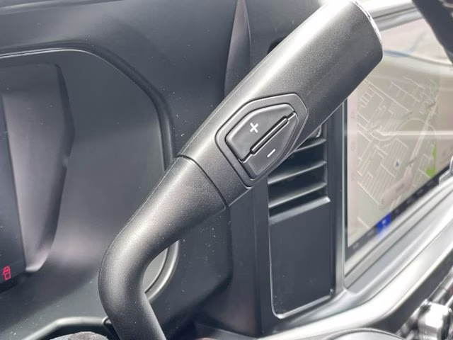 2026 Avalanche Ford Super Duty F-250 SRW LARIAT 4X4 Truck