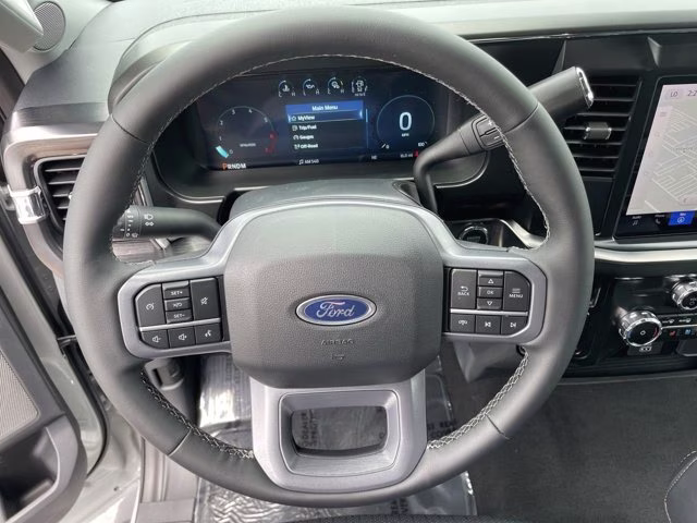 2026 Avalanche Ford Super Duty F-250 SRW LARIAT 4X4 Truck