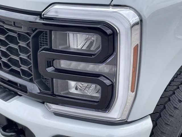 2026 Avalanche Ford Super Duty F-250 SRW LARIAT 4X4 Truck