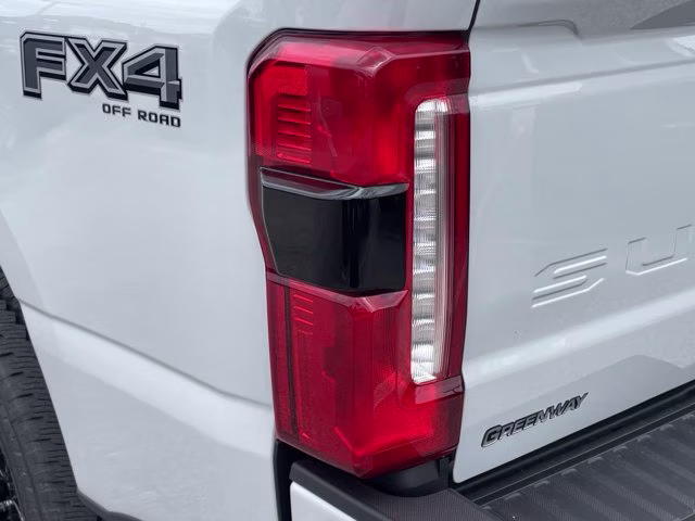 2026 Avalanche Ford Super Duty F-250 SRW LARIAT 4X4 Truck