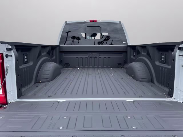 2026 Avalanche Ford Super Duty F-250 SRW LARIAT 4X4 Truck