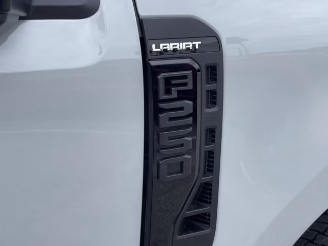 2026 Avalanche Ford Super Duty F-250 SRW LARIAT 4X4 Truck