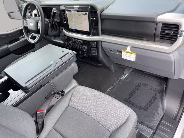 2026 Oxford White Ford Super Duty F-250 SRW XLT 4X4 Truck