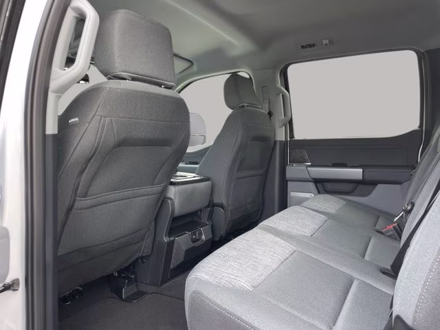 2026 Oxford White Ford Super Duty F-250 SRW XLT 4X4 Truck
