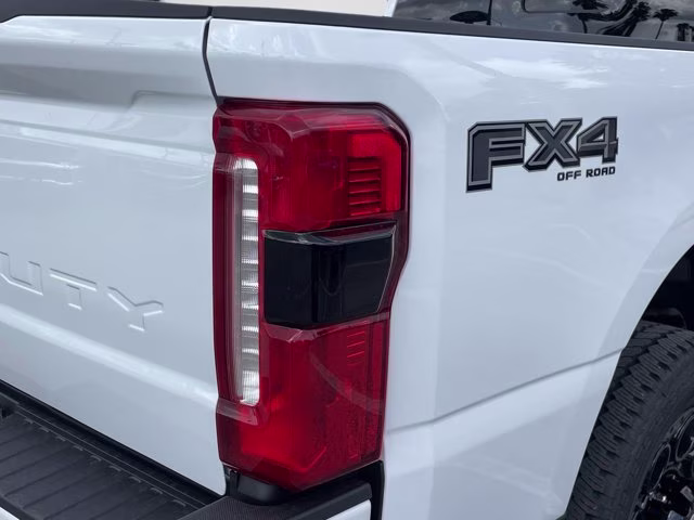 2026 Oxford White Ford Super Duty F-250 SRW XLT 4X4 Truck