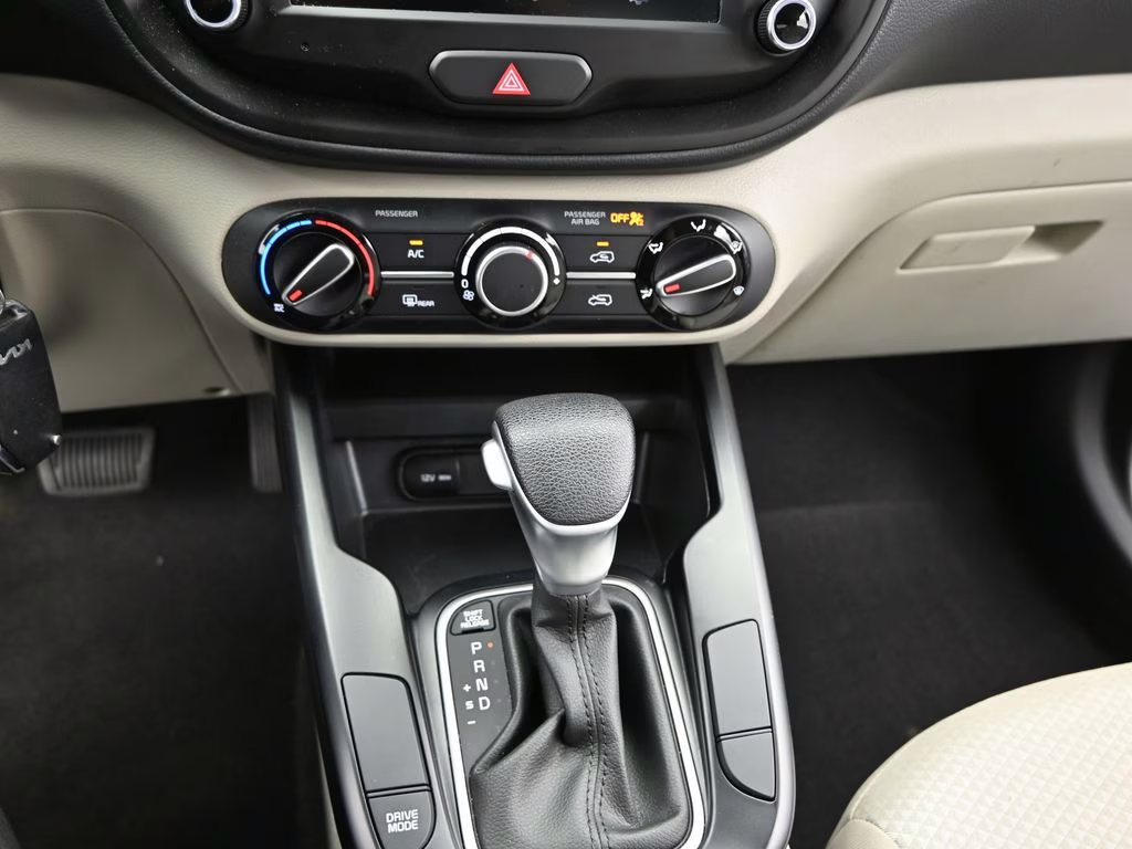 2025 Steel Gray Kia Soul LX FWD Hatchback