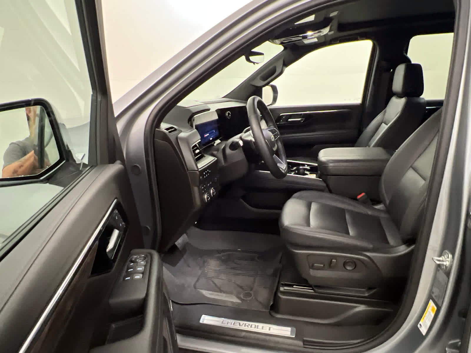 2025 Sterling Gray Metallic Chevrolet Tahoe Z71 4X4 SUV